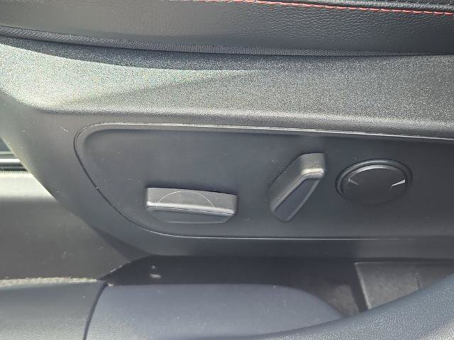 Certified 2022 Ford Escape SEL w/ SEL Stealth AWD Package image 20
