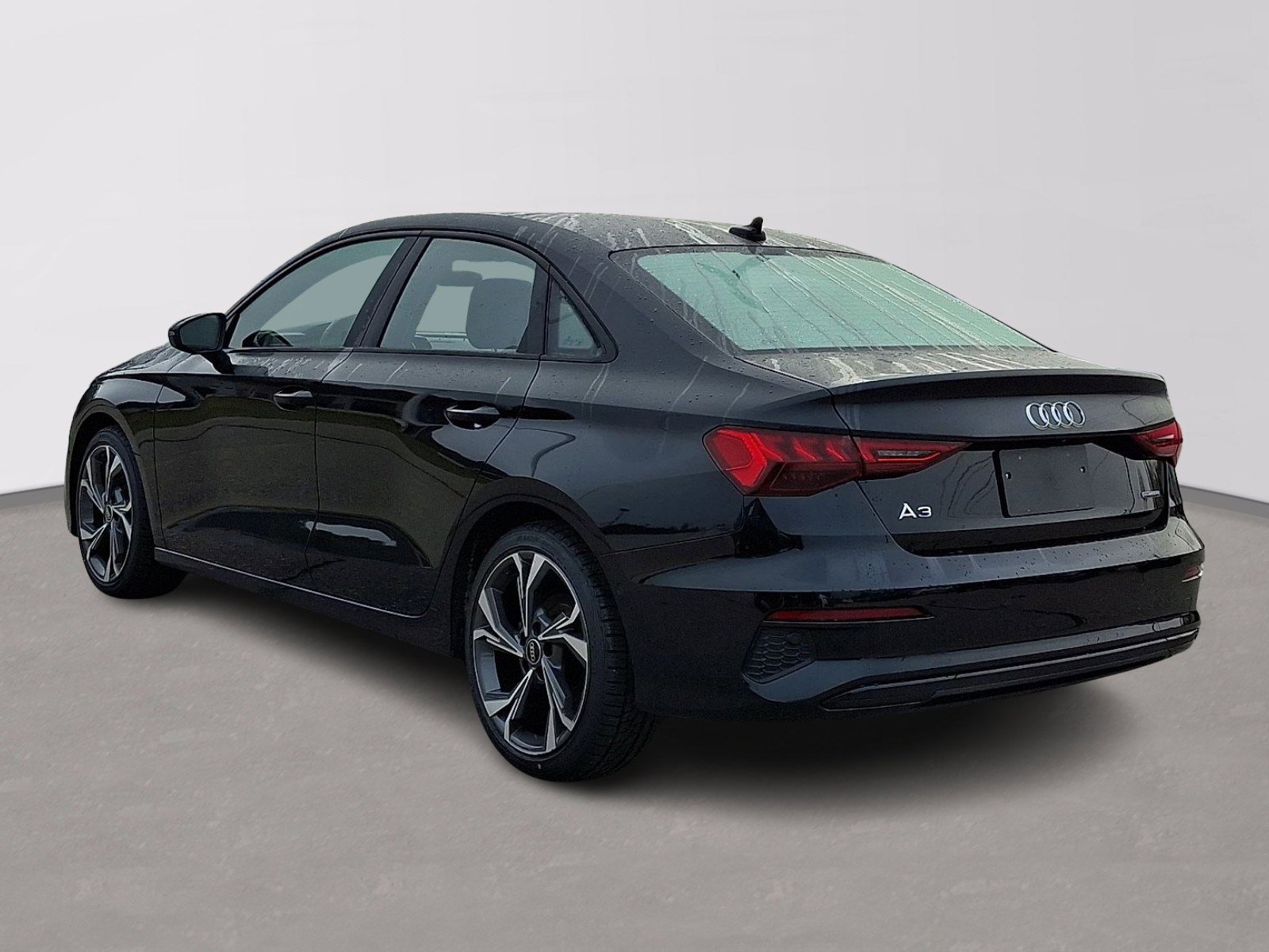 Used 2023 Audi A3 2.0T Premium Plus image 4