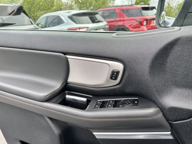 Certified 2025 Ford Expedition Max Active AWD/4WD image 30