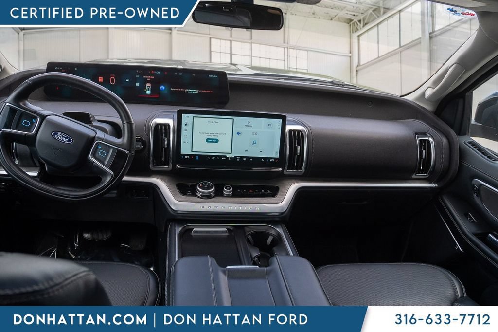 Certified 2025 Ford Expedition Platinum AWD/4WD image 4