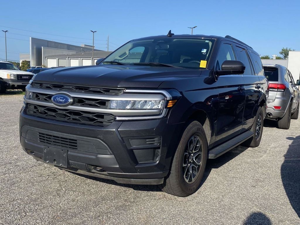 Certified 2022 Ford Expedition XLT AWD/4WD image 3
