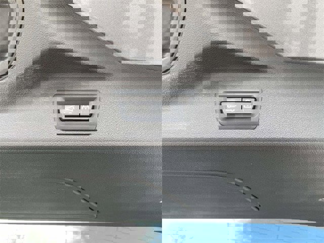 Used 2023 BMW X7 xDrive40i w/ M Sport Package image 14