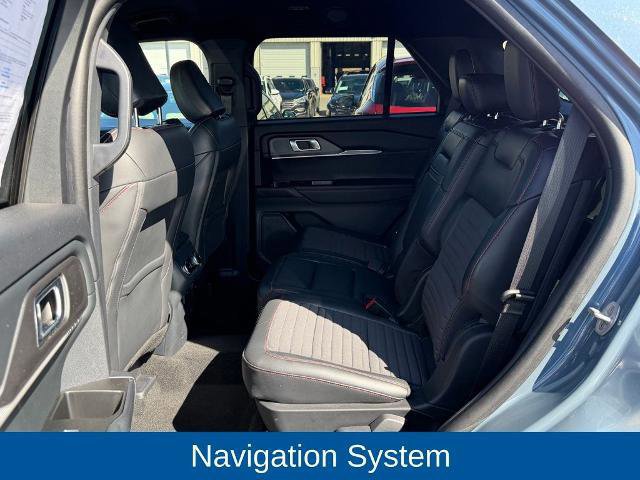 Certified 2025 Ford Explorer ST-Line w/ ST-Line Street Pack image 12