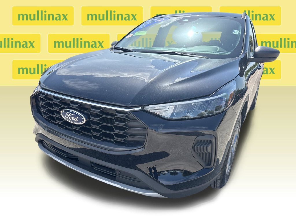 Certified 2025 Ford Escape ST-Line FWD image 8