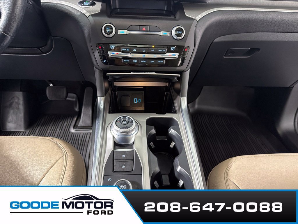 Certified 2020 Ford Explorer XLT w/ Equipment Group 202A AWD/4WD image 17