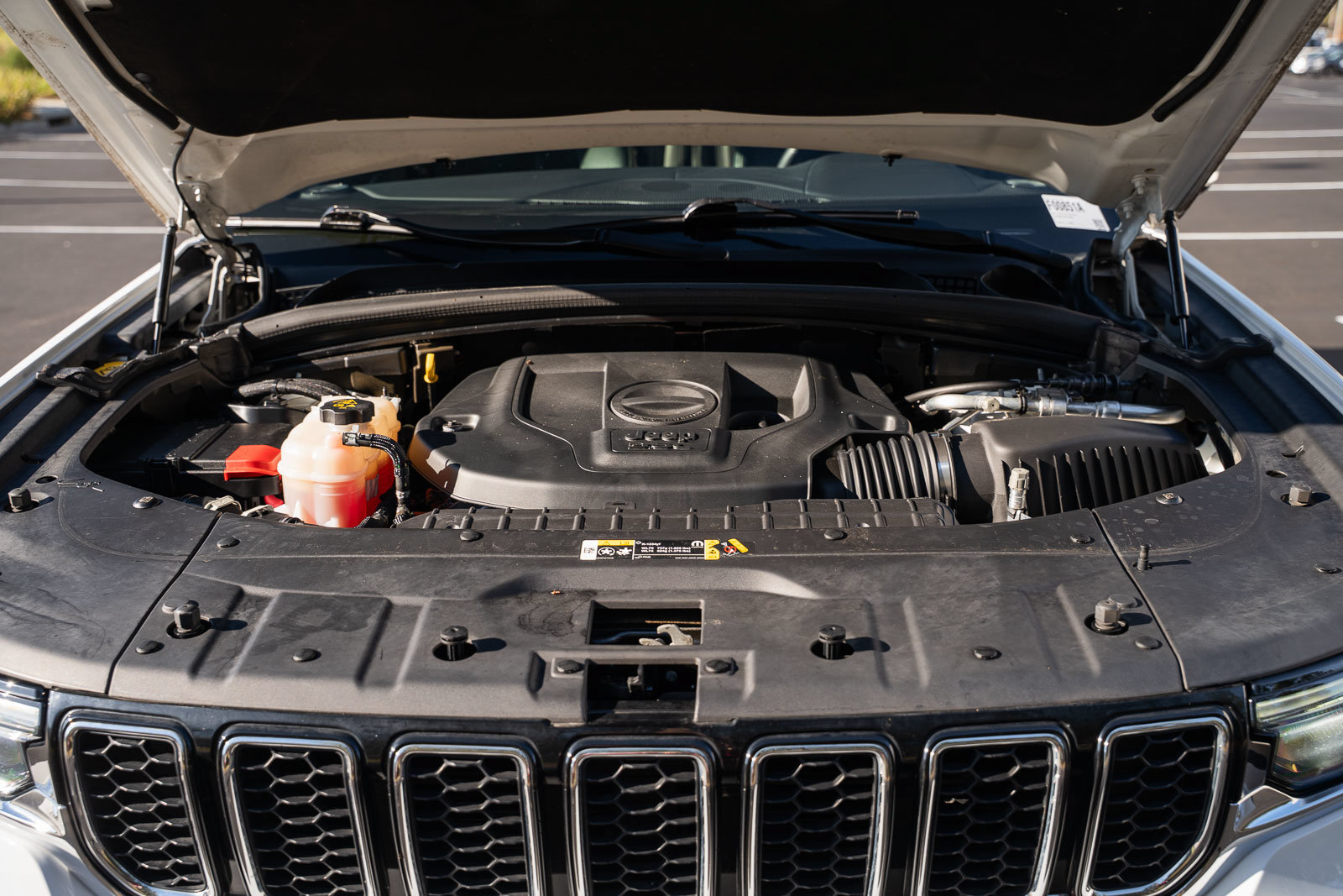 Used 2021 Jeep Grand Cherokee L Overland w/ Luxury Tech Group IV AWD/4WD image 32