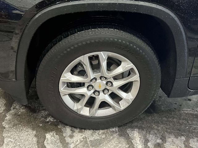 Used 2021 Chevrolet Traverse LS w/ LPO, Cargo Package image 9