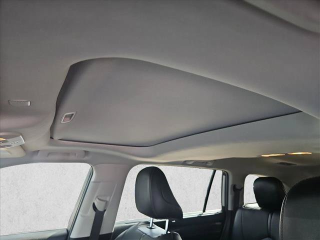 Used 2021 Toyota Highlander Limited AWD/4WD image 16