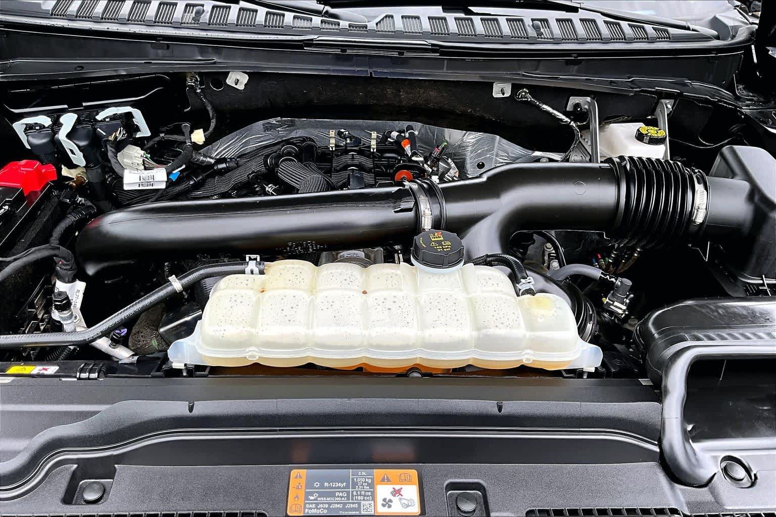 Certified 2025 Ford Expedition Active AWD/4WD image 32