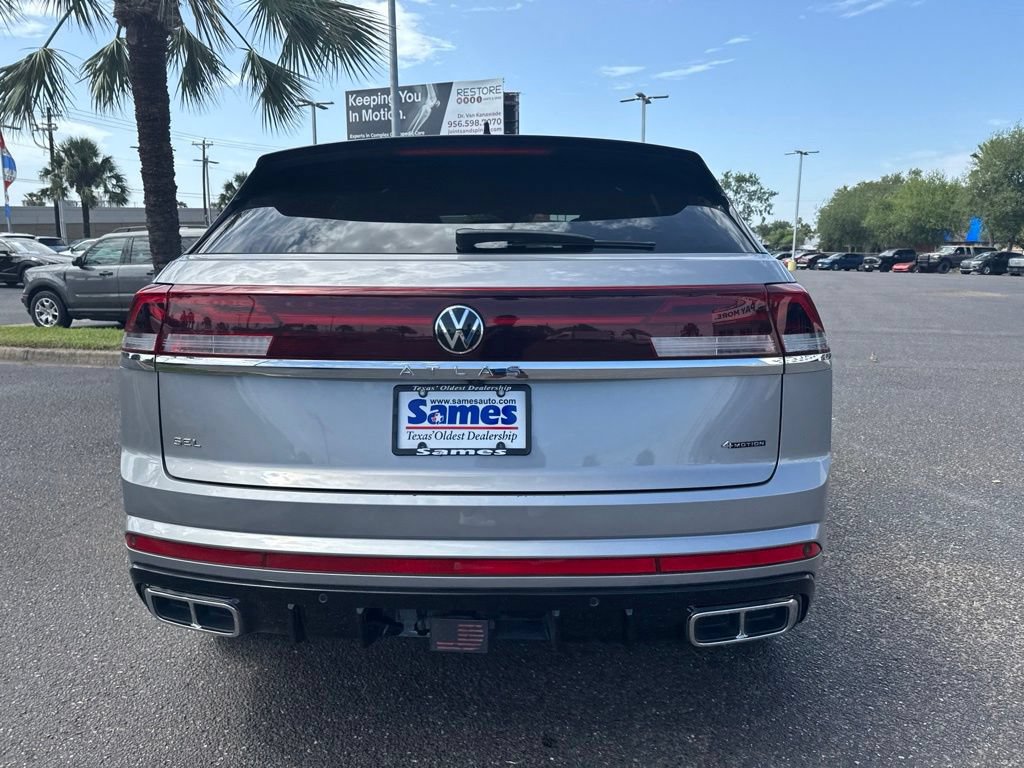 Used 2024 Volkswagen Atlas Cross Sport SEL Premium R-Line AWD/4WD image 4