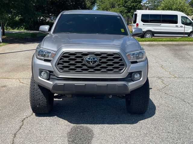 Used 2020 Toyota Tacoma TRD Off-Road AWD/4WD image 2