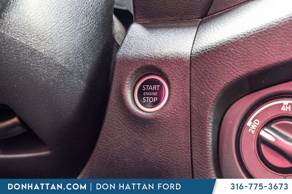 Used 2023 Nissan Frontier PRO-4X w/ Pro-4X Premium Package AWD/4WD image 14
