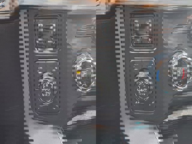 Certified 2021 Ford F150 Lariat w/ Equipment Group 502A High image 16