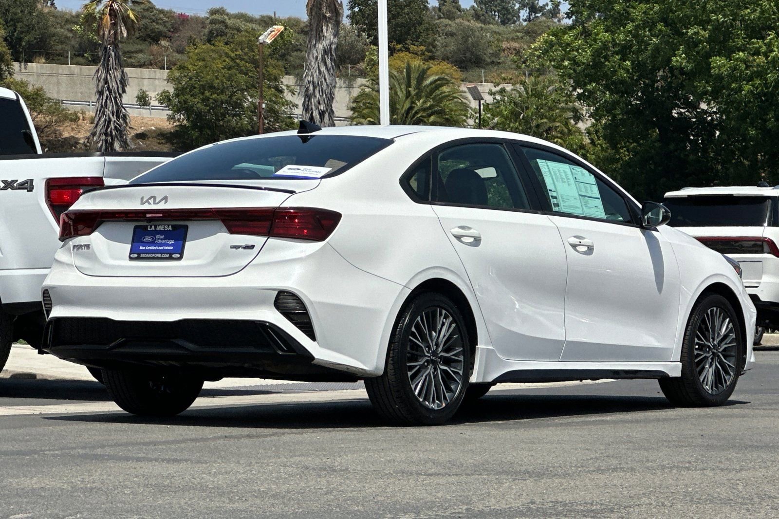 Used 2023 Kia Forte GT-Line FWD image 3
