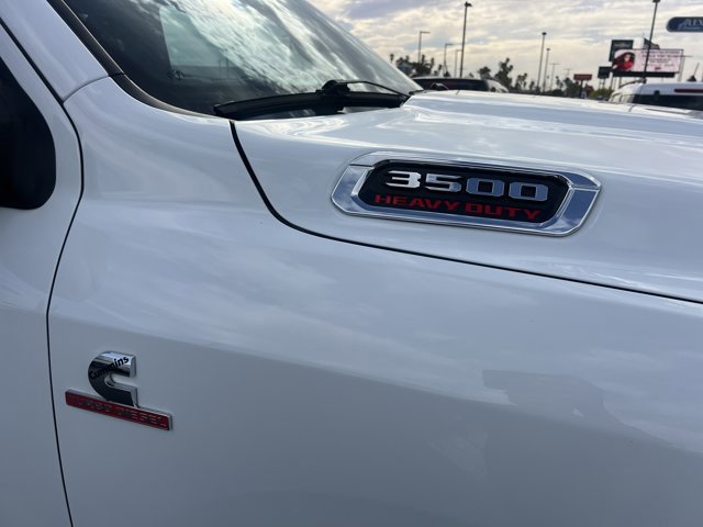 Used 2024 RAM 3500 Tradesman w/ Safety Group image 8