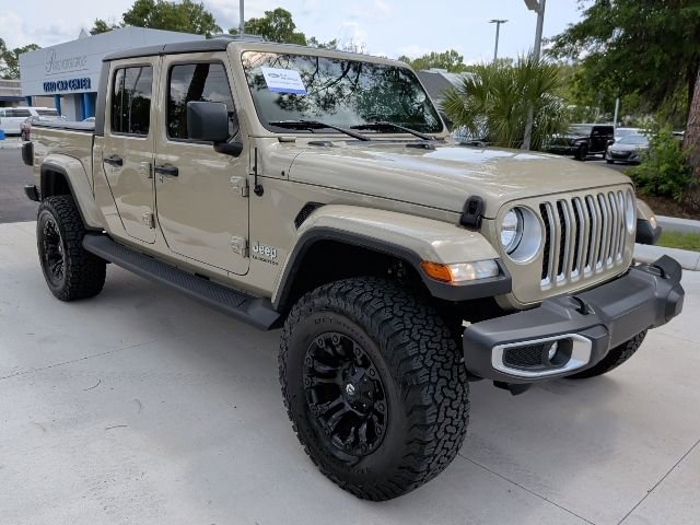 Used 2020 Jeep Gladiator Overland w/ Popular Equipment Package AWD/4WD image 2
