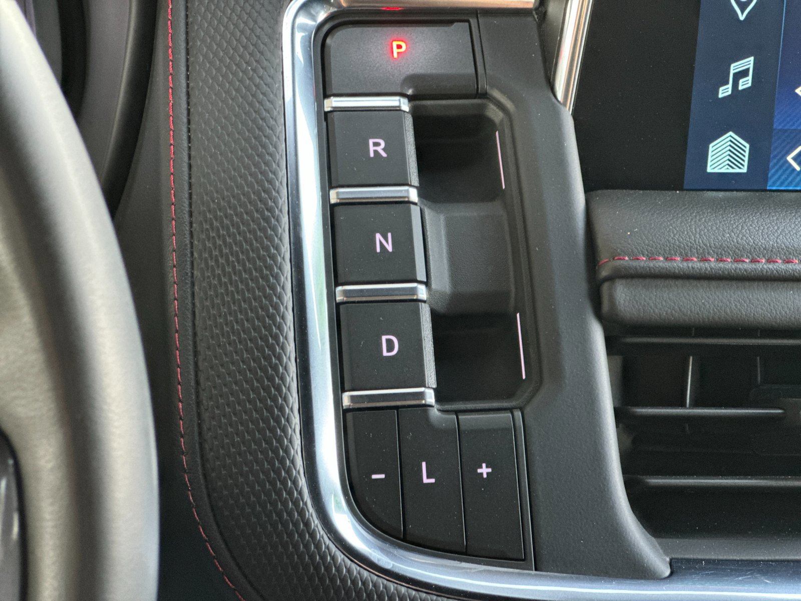 Used 2023 Chevrolet Tahoe RST w/ Luxury Package image 22