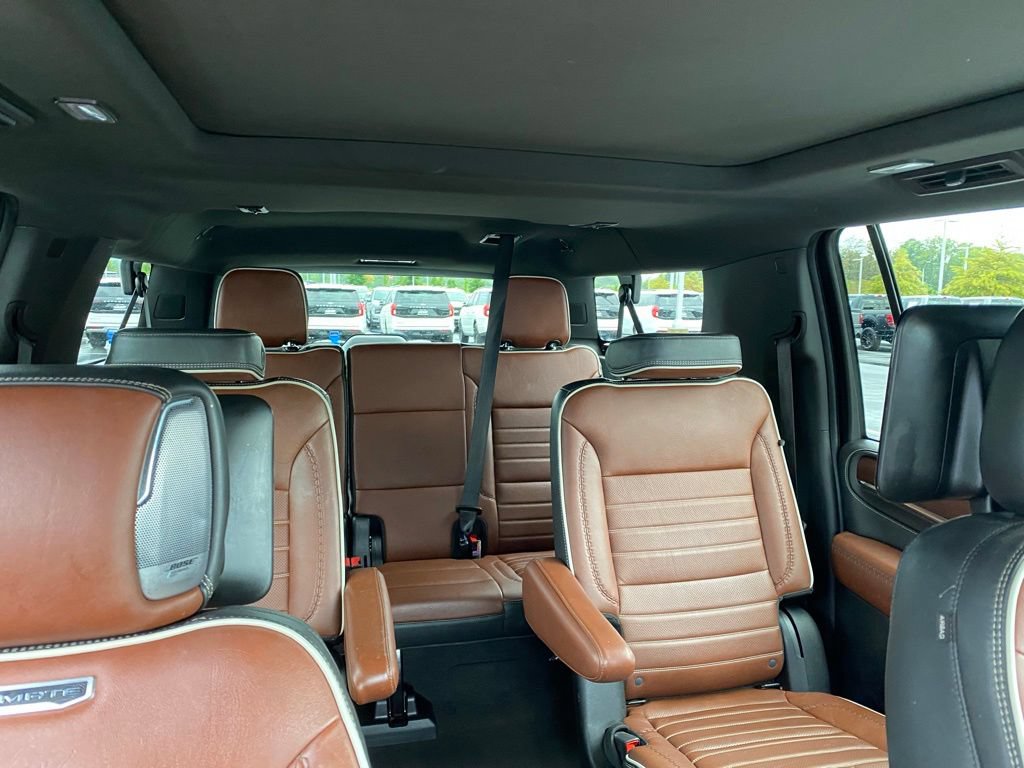 Used 2024 GMC Yukon XL Denali Ultimate AWD/4WD image 30