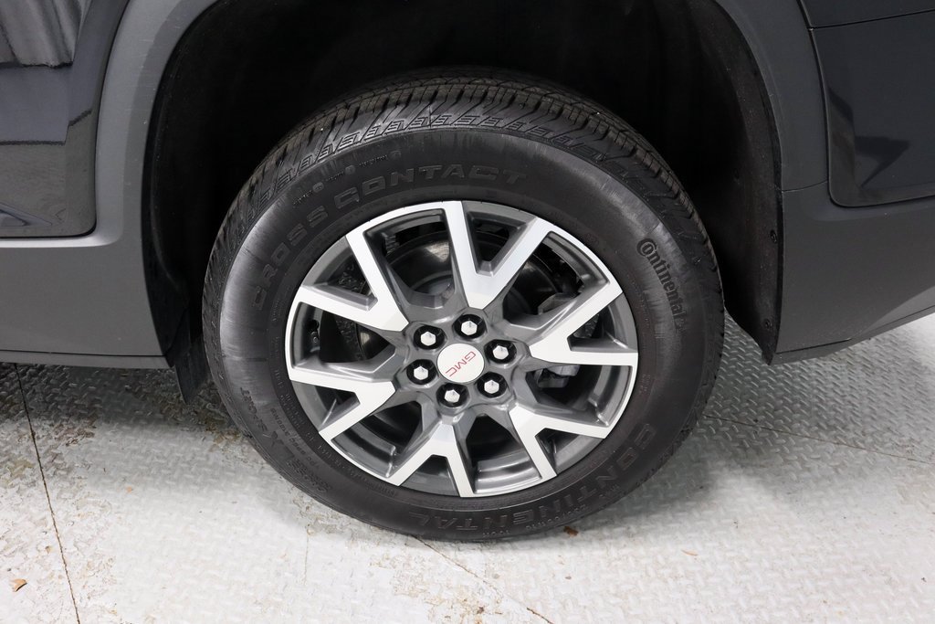 Used 2023 GMC Acadia SLE w/ Driver Convenience Package image 19