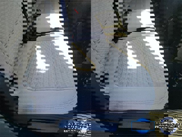 Certified 2021 Ford Escape SE image 31