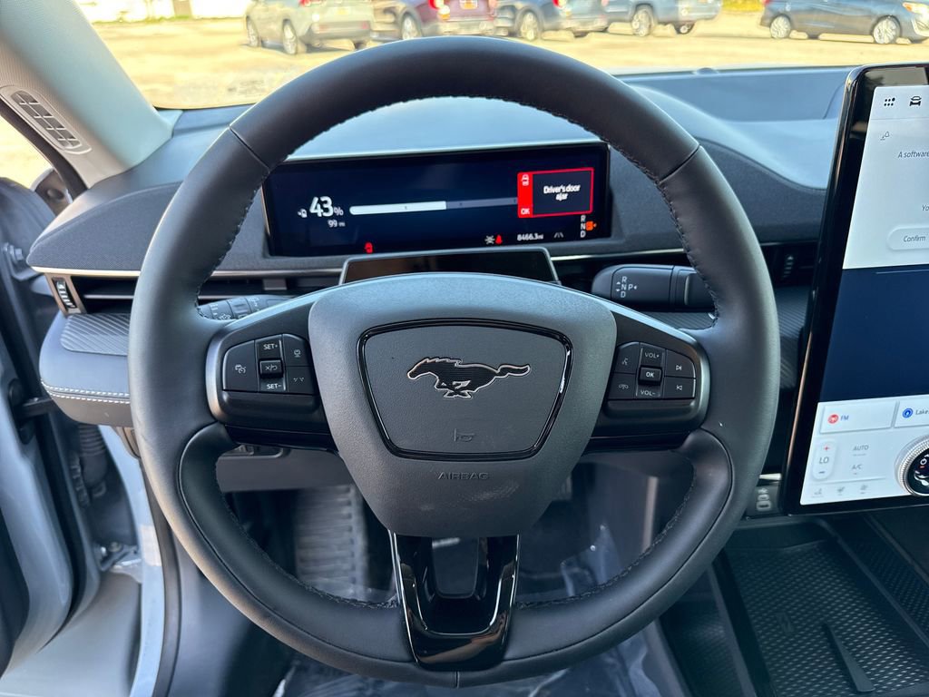 Certified 2025 Ford Mustang Mach-E Select w/ Comfort Package Lite image 14