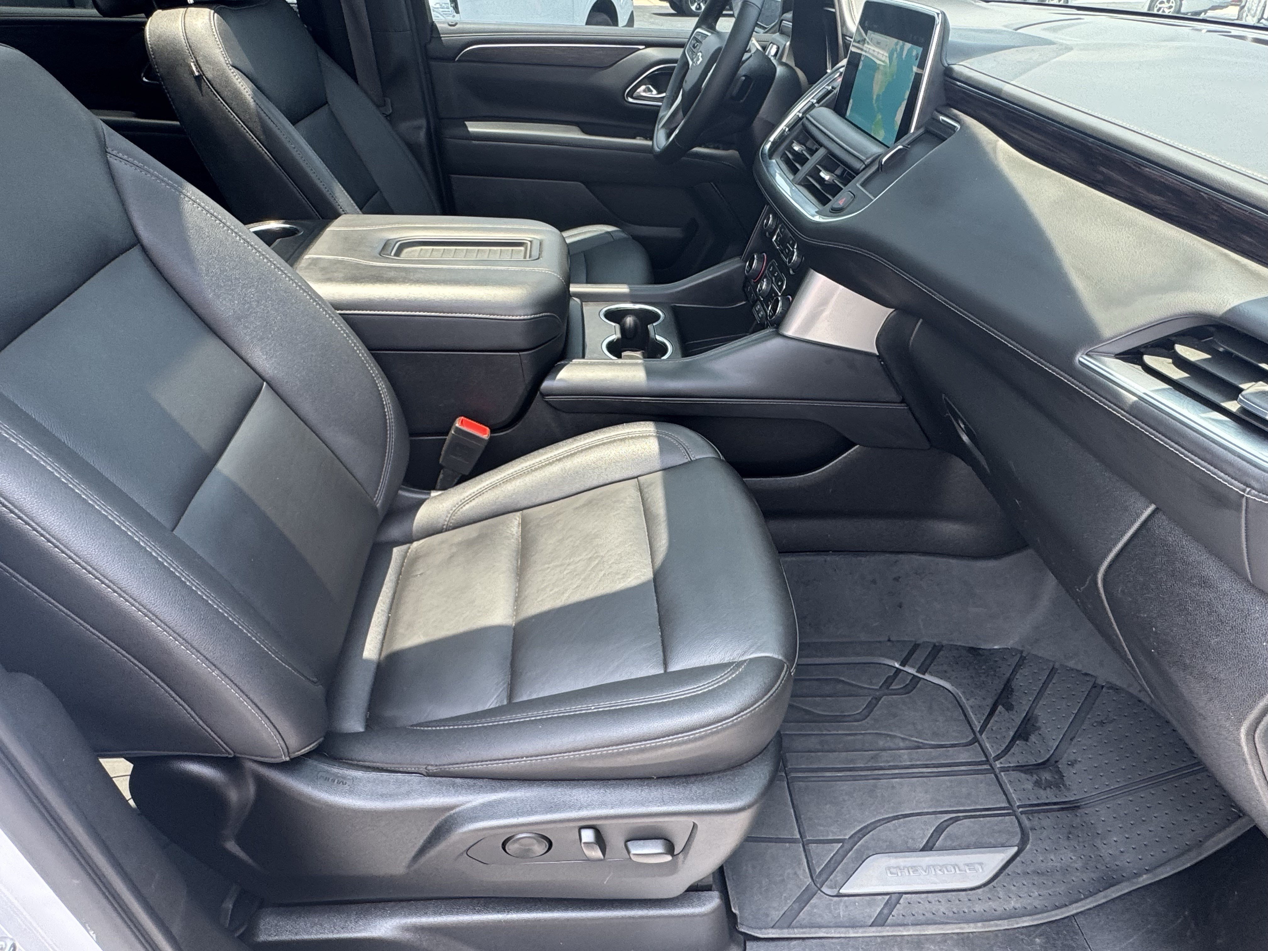 Used 2023 Chevrolet Suburban Z71 w/ Off-Road Capability Package AWD/4WD image 16