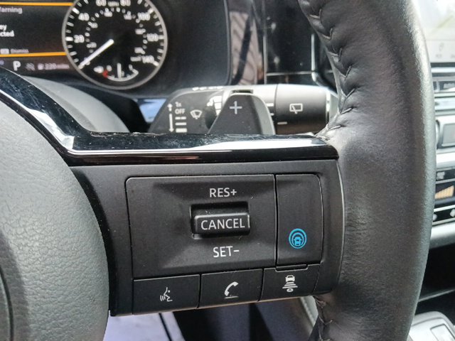 Used 2024 Nissan Pathfinder SL AWD/4WD image 19