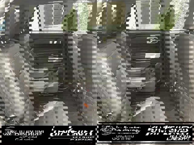 Certified 2022 Ford Explorer XLT w/ Equipment Group 202A image 29