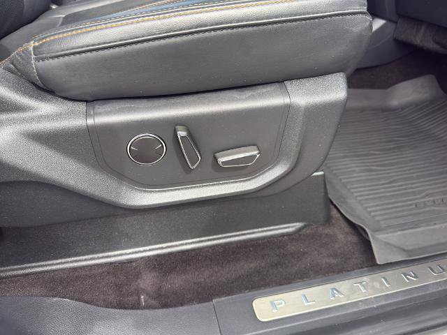 Certified 2022 Ford Expedition Platinum image 18