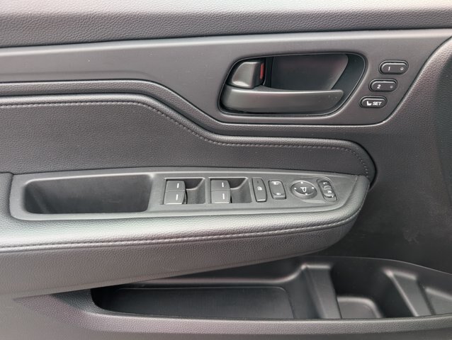 Used 2025 Honda Odyssey EX-L image 9