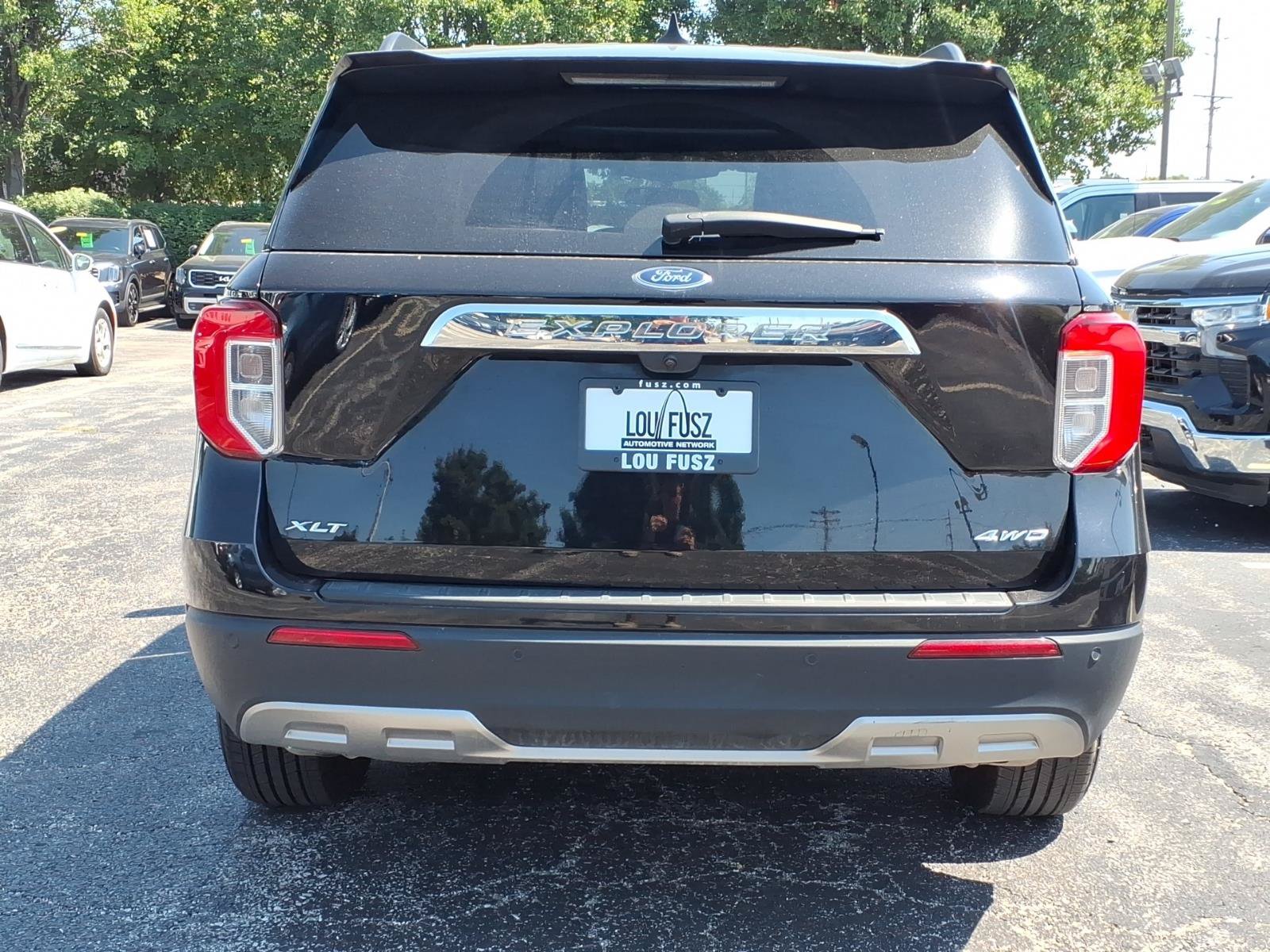 Certified 2023 Ford Explorer XLT w/ Equipment Group 202A AWD/4WD image 25