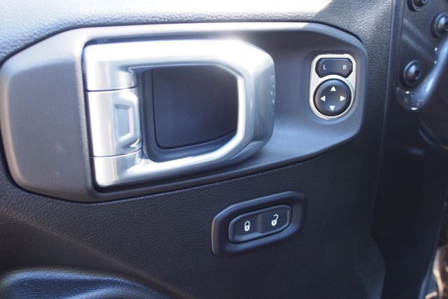 Used 2024 Jeep Wrangler Unlimited Sport AWD/4WD image 19