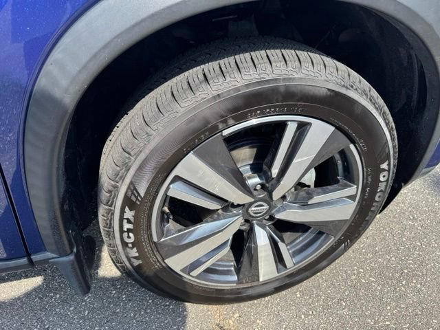 Used 2021 Nissan Rogue Platinum AWD/4WD image 11