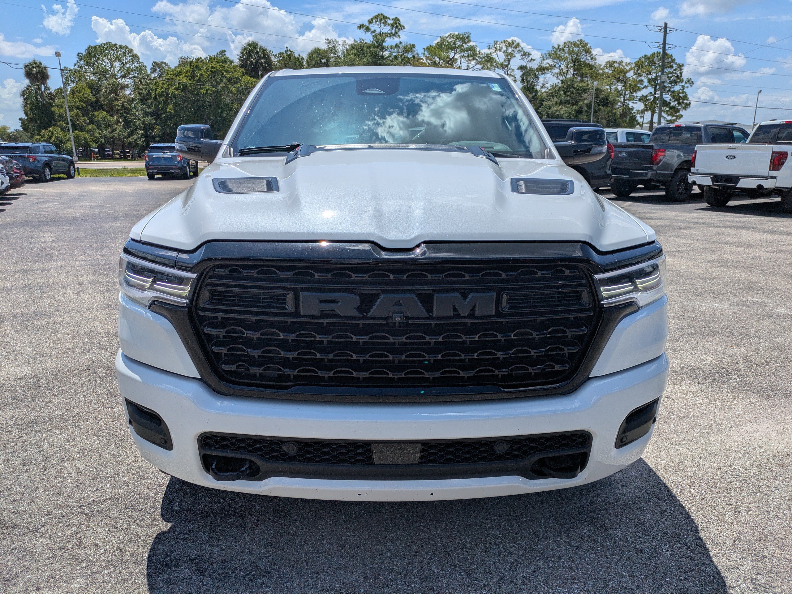 Used 2026 RAM 1500 Limited AWD/4WD image 9