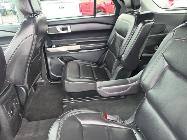 Certified 2023 Ford Explorer XLT w/ Equipment Group 202A RWD image 11