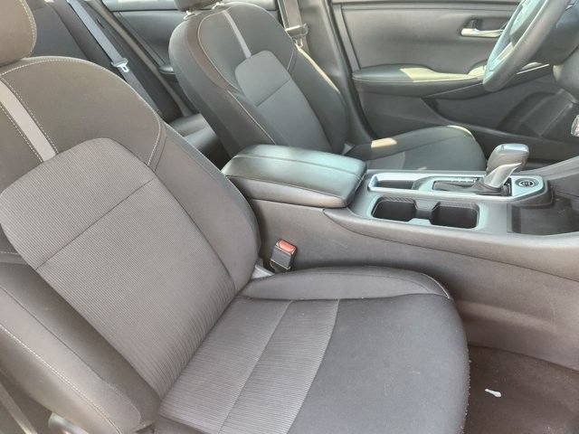Used 2024 Nissan Sentra SV FWD image 14