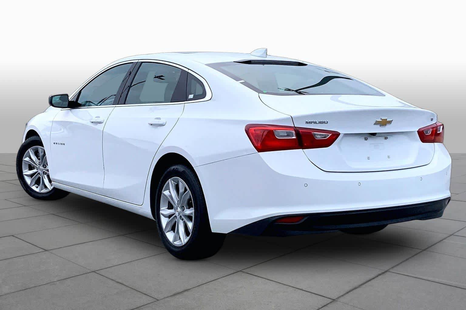 Used 2024 Chevrolet Malibu LT FWD image 12