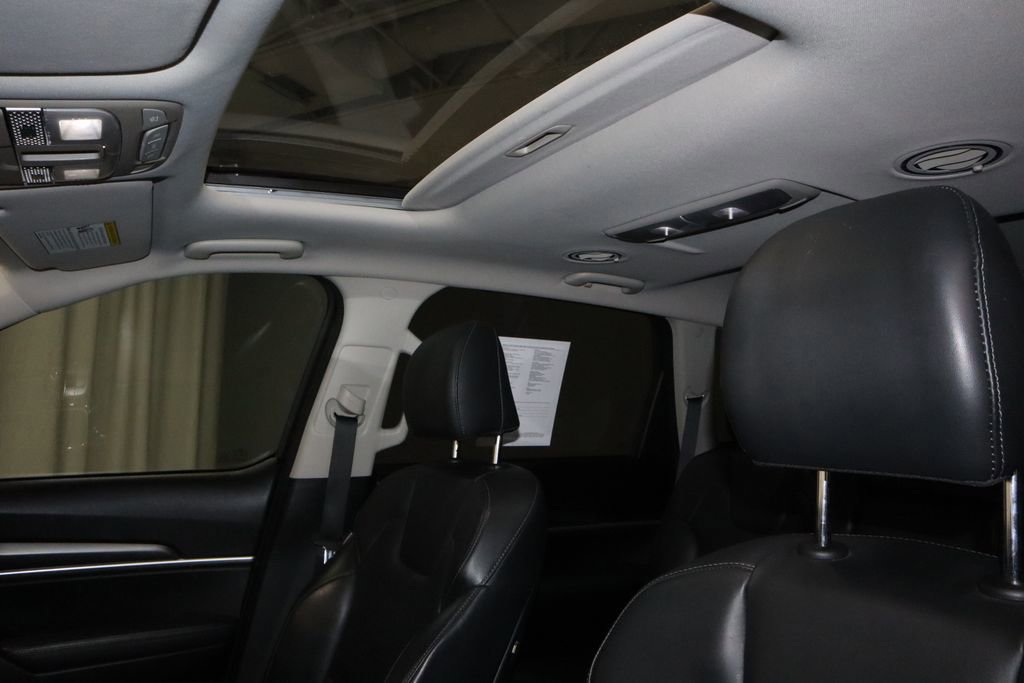 Used 2020 Kia Telluride S w/ S 8 Passenger Seating Package image 34