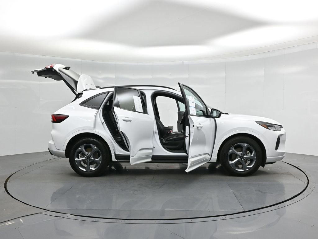 Certified 2023 Ford Escape ST-Line w/ Equipment Group 301A image 34