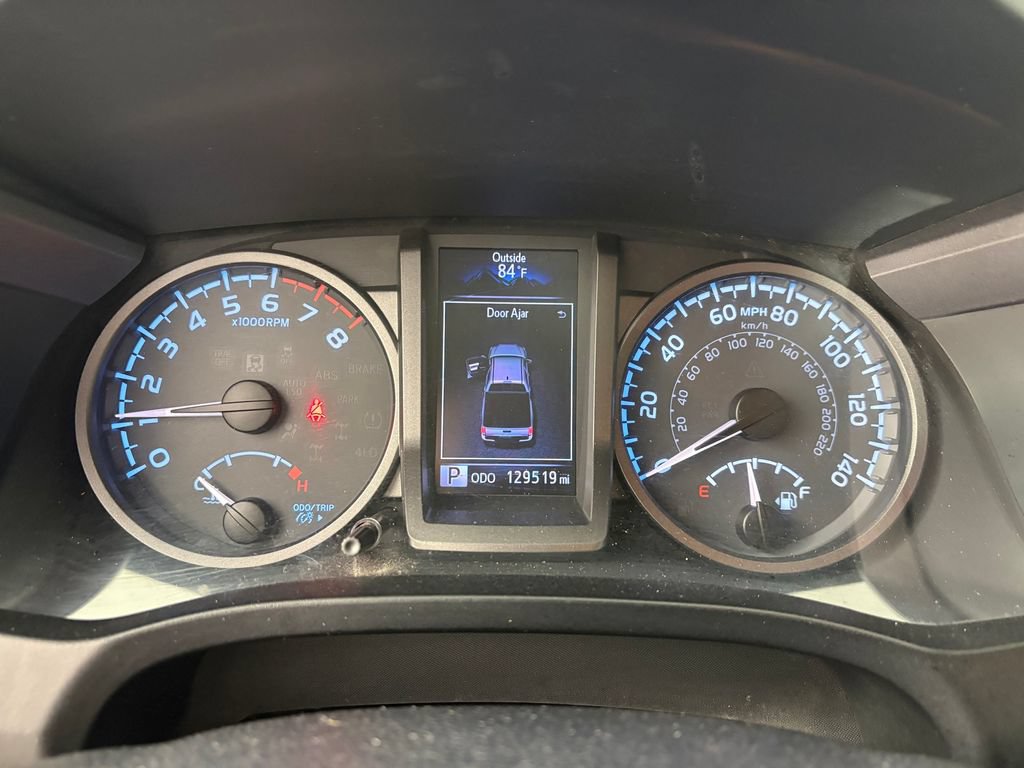 Used 2017 Toyota Tacoma TRD Off-Road w/ Tow Package RWD image 16
