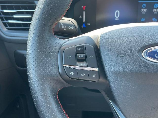 Certified 2025 Ford Escape ST-Line AWD/4WD image 30