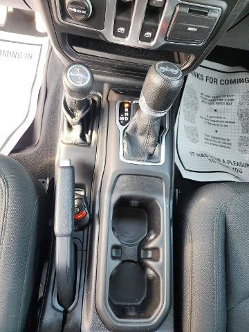 Used 2019 Jeep Wrangler Sport AWD/4WD image 15