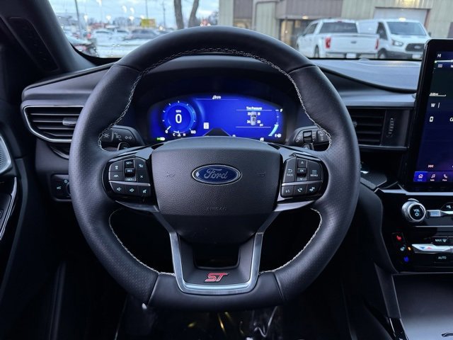 Certified 2022 Ford Explorer ST w/ Equipment Group 401A image 38