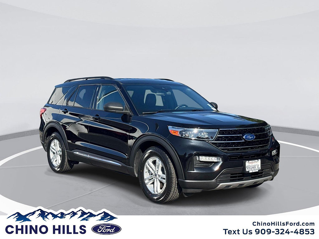Certified 2020 Ford Explorer XLT w/ Equipment Group 202A RWD image 1