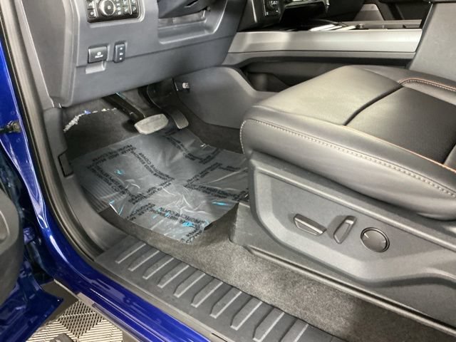 Certified 2026 Ford F350 Lariat w/ Tremor Off-Road Package AWD/4WD image 20