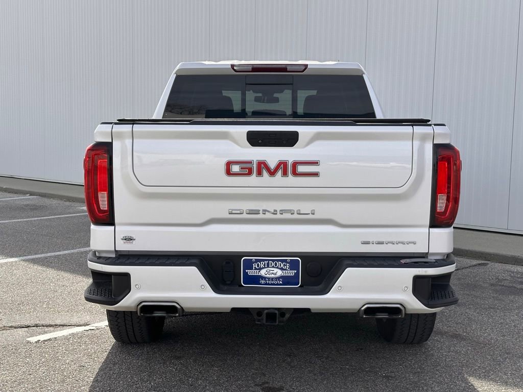 Used 2022 GMC Sierra 1500 Denali w/ Driver Alert Package II AWD/4WD image 4