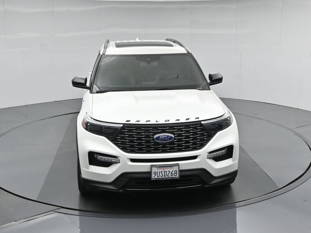 Certified 2024 Ford Explorer ST-Line w/ Class IV Trailer Tow Package RWD image 45