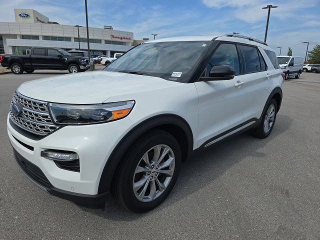 Certified 2023 Ford Explorer Limited w/ Limited Technology Package AWD/4WD image 1