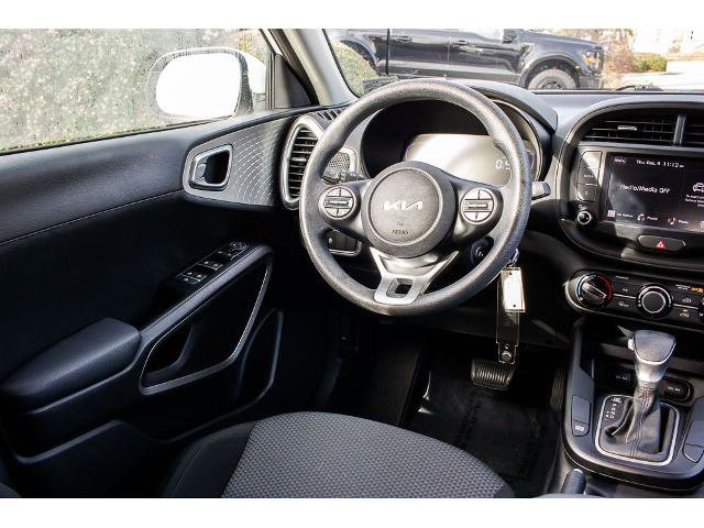 Used 2023 Kia Soul LX image 12