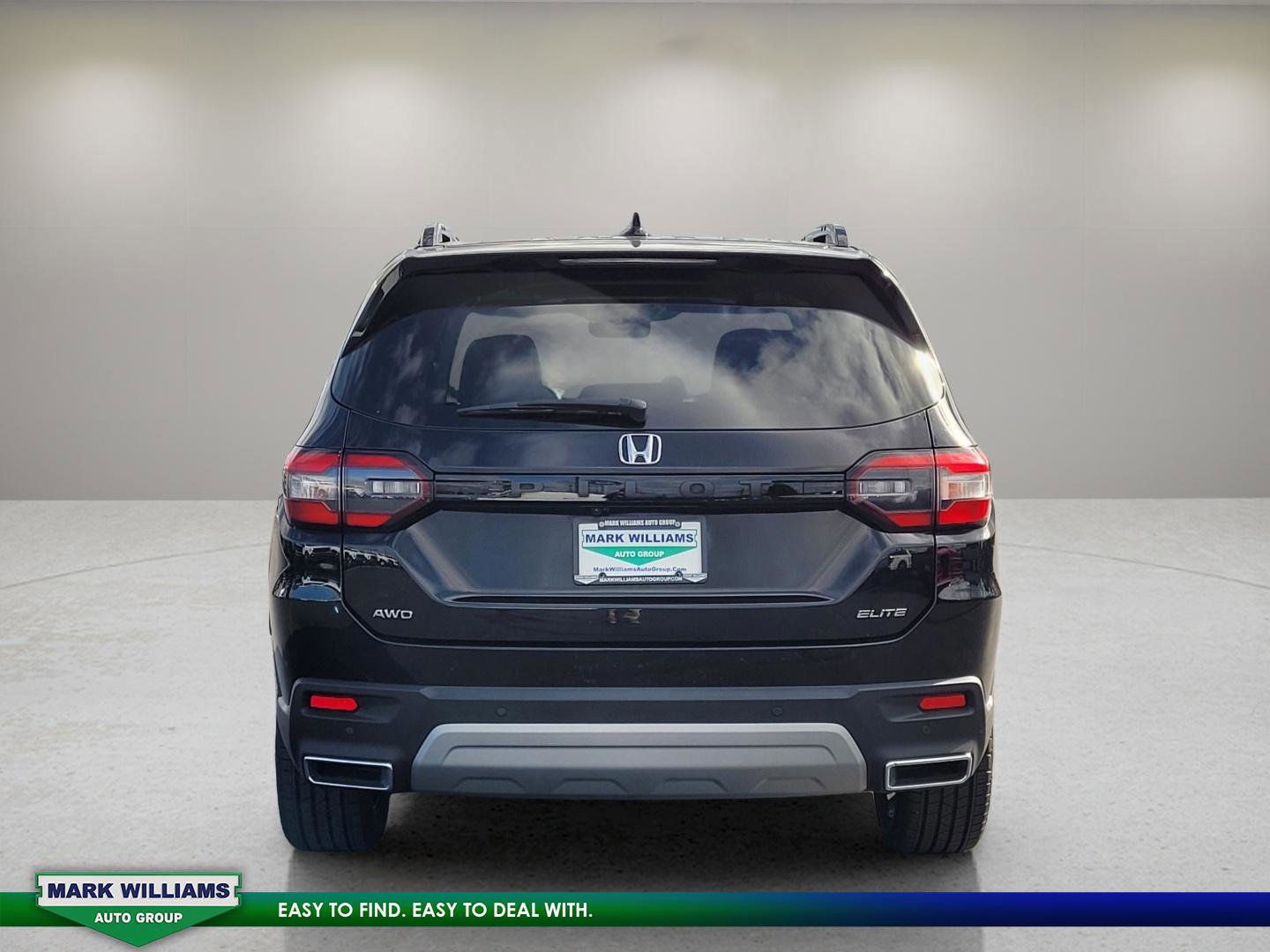 Used 2023 Honda Pilot Elite image 4